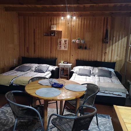 Domki Nad Jeziorem, Las, Do 10 Osob Jezioro Wilczynskie Budzislawskie - Domek Letniskowy Osobno Ogrodzony, Ogrzewany Mile Widziane Pieski, Zwierzeta- Wielkopolska, 62-550 Zygmuntowo Gm Wilczyn Exteriér fotografie